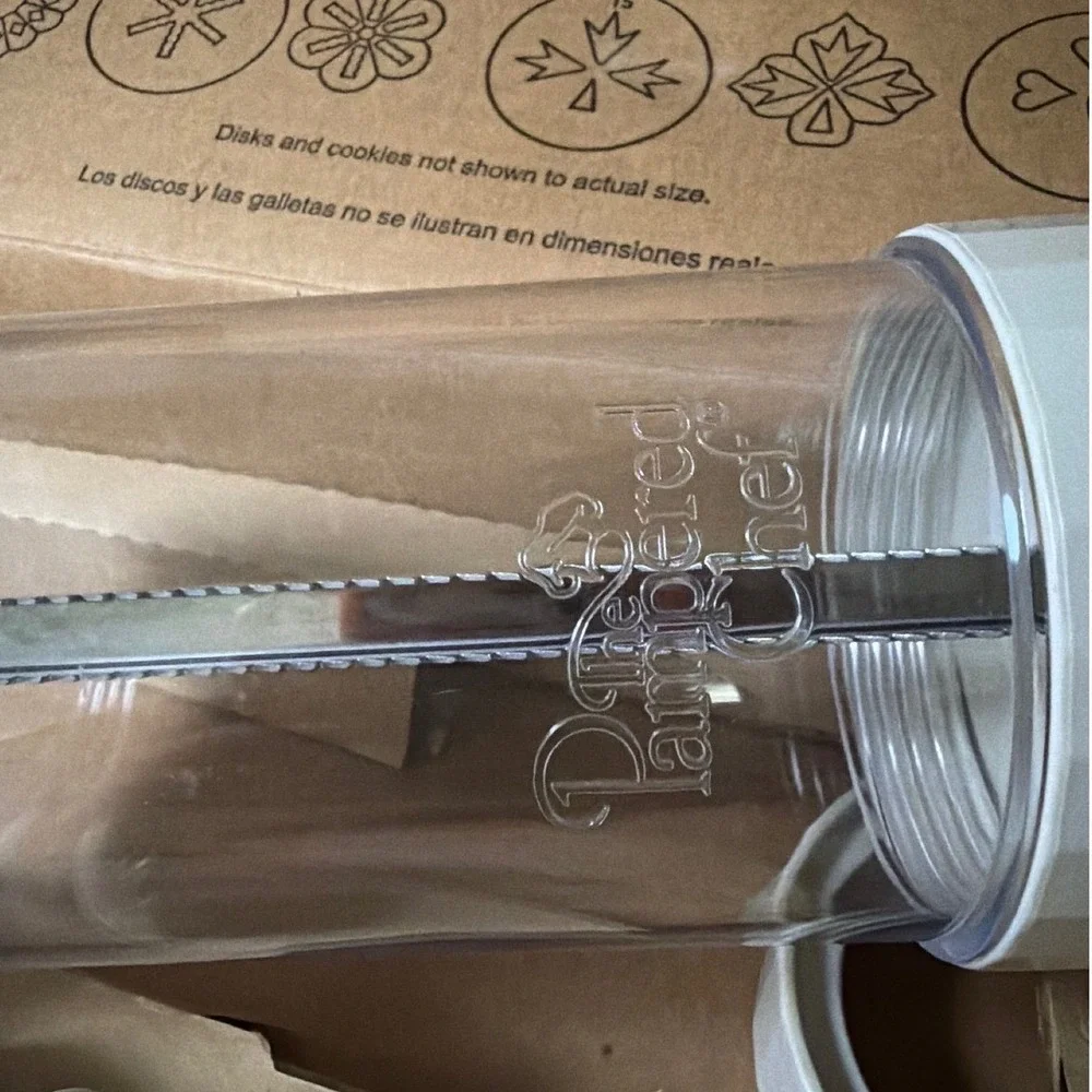 Pampered Chef Cookie Press 1525 Unisex OS White Excellent 16 Disks Spritz Baking